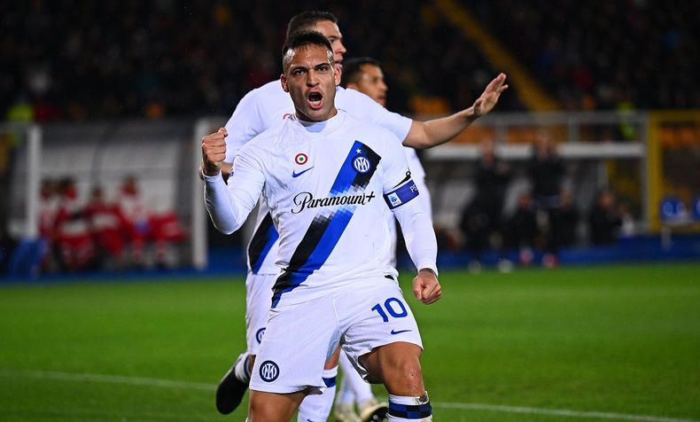 Lautaro Martínez anotó un doblete para Inter en la victoria sobre Lecce.