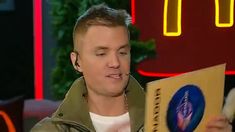 Santiago del Moro reveló todos los premios para los finalistas de Gran Hermano. Santiago del Moro reveló todos los premios para los finalistas de Gran Hermano.