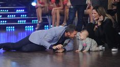 Paula Chaves y su hija Olivia fueron a ver a Pedro Alfonso a Showmatch Paula Chaves y su hija Olivia fueron a ver a Pedro Alfonso a Showmatch