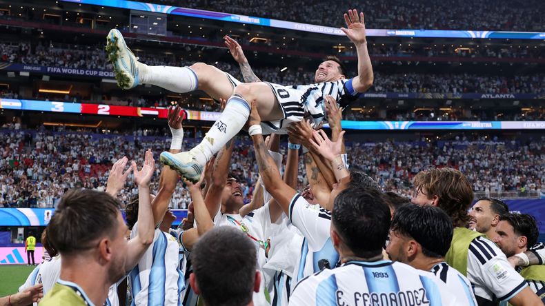 Messi se llevó todos los flashes internacionales.