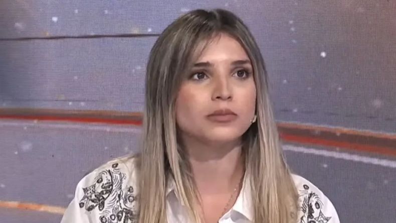 Emily Ceco presentó a su nueva pareja en redes sociales, generando una rápida reacción y apoyo de sus seguidores.