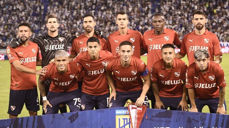 Los 11 que dispuso Tevez frente a Vélez