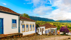 Para una experiencia más relajada, se recomienda visitar Tiradentes entre semana y evitar la afluencia de turistas. Para una experiencia más relajada, se recomienda visitar Tiradentes entre semana y evitar la afluencia de turistas.