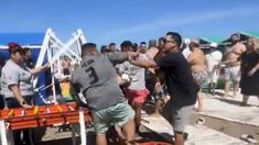 Un partido de metegol terminó en una batalla campal en Mar del Plata. Un partido de metegol terminó en una batalla campal en Mar del Plata.