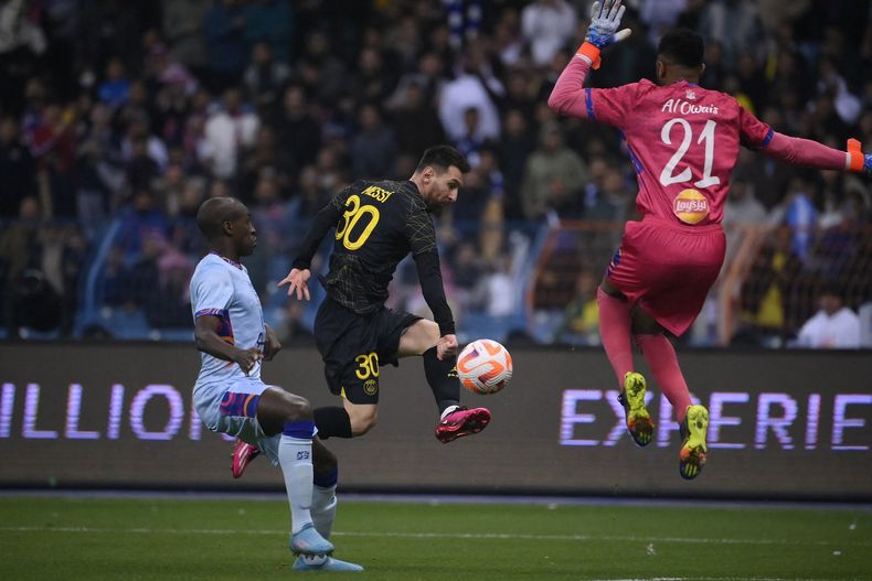 Messi protagonista del duelo en Arabia Saudita.