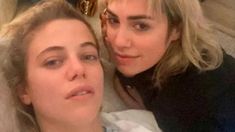 Las fotos a los besos de Lali Espósito y Justina Bustos, que luego borraron Las fotos a los besos de Lali Espósito y Justina Bustos, que luego borraron