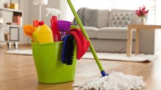 La mejor manera de ahorrar en productos de limpieza según la inteligencia artificial. La mejor manera de ahorrar en productos de limpieza según la inteligencia artificial.