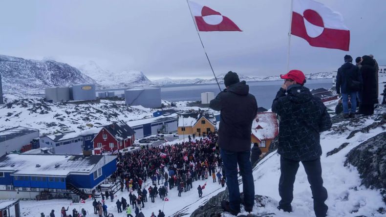 Según sondeos locales, el 85% de los habitantes de Groenlandia se oponen a la anexión a Estados Unidos.