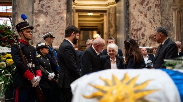 Lula da Silva y Gabriel Boric asistieron al velatorio de Pepe Mujica.