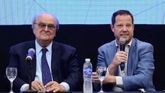 El secretario de Industria y Desarrollo Productivo, José Ignacio de Mendiguren, junto al presidente de BICE, Mariano de Miguel. El secretario de Industria y Desarrollo Productivo, José Ignacio de Mendiguren, junto al presidente de BICE, Mariano de Miguel.