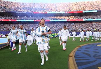 Messi dio la asistencia.