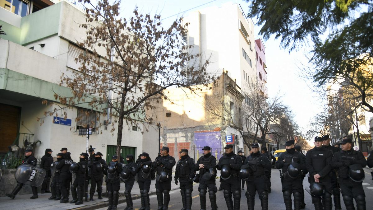 La Policía De La Ciudad Reprimió A Manifestantes Durante Un Desalojo En Almagro Donde Viven 8464