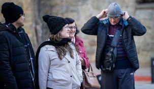 Los meteorólogos anticiparon temperaturas que no superarán los 20 grados en el AMBA. Los meteorólogos anticiparon temperaturas que no superarán los 20 grados en el AMBA.