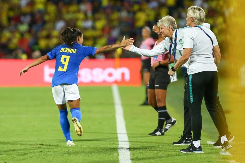 Debinha marcó el gol del triuno para Brasil.