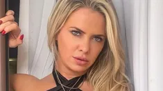 Alejandra Maglietti continúa disfrutando tardes de sol y playa luciendo microbikinis que fueron tendencia en esta temporada. Alejandra Maglietti continúa disfrutando tardes de sol y playa luciendo microbikinis que fueron tendencia en esta temporada.