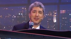 Jey Mammon volverá a conducir un programa de televisión. Jey Mammon volverá a conducir un programa de televisión.