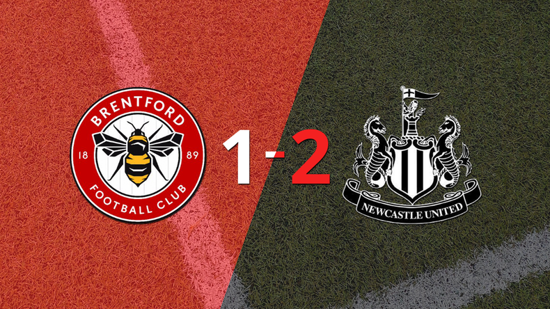 Newcastle United sacó el triunfo 2-1 en su visita a Brentford