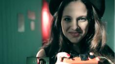 Las imágenes del jugado videoclip internacional de Barbie Vélez Las imágenes del jugado videoclip internacional de Barbie Vélez