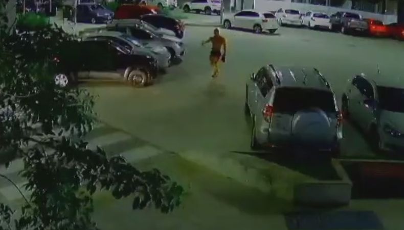 El policía habría disparado unas 40 veces.
