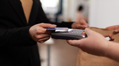 ANSES anunció refuerzos para los beneficiarios de la Tarjeta Alimentar. ANSES anunció refuerzos para los beneficiarios de la Tarjeta Alimentar.