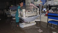 El Hospital y la sala de Neo quedó bajo agua luego del temporal del 7 de marzo. El Hospital y la sala de Neo quedó bajo agua luego del temporal del 7 de marzo.