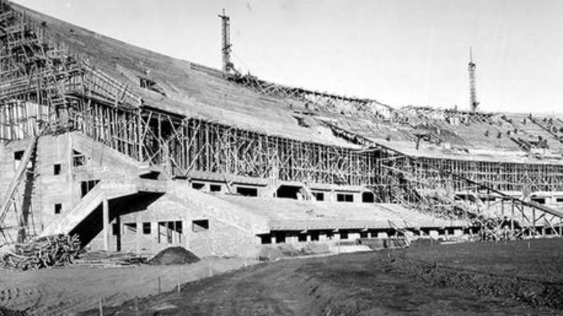 La obra de contrucción del estadio Monumental en la década del 30. 
