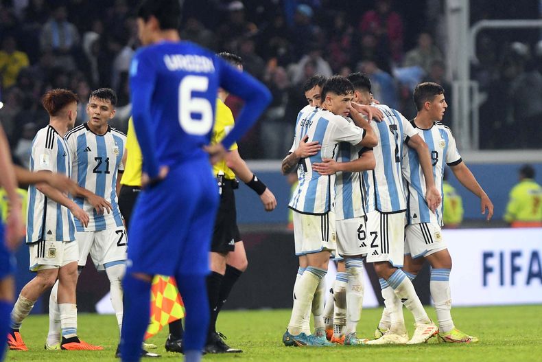 Mundial Sub 20 Argentina lo dio vuelta y debutó con un triunfo frente