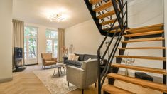 Te damos algunos trucos sencillos para reciclar escaleras de madera desde la comodidad de tu casa. Te damos algunos trucos sencillos para reciclar escaleras de madera desde la comodidad de tu casa.