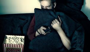 De qué trata el thriller psicológico y romántico Encierro: es furor en Netflix.