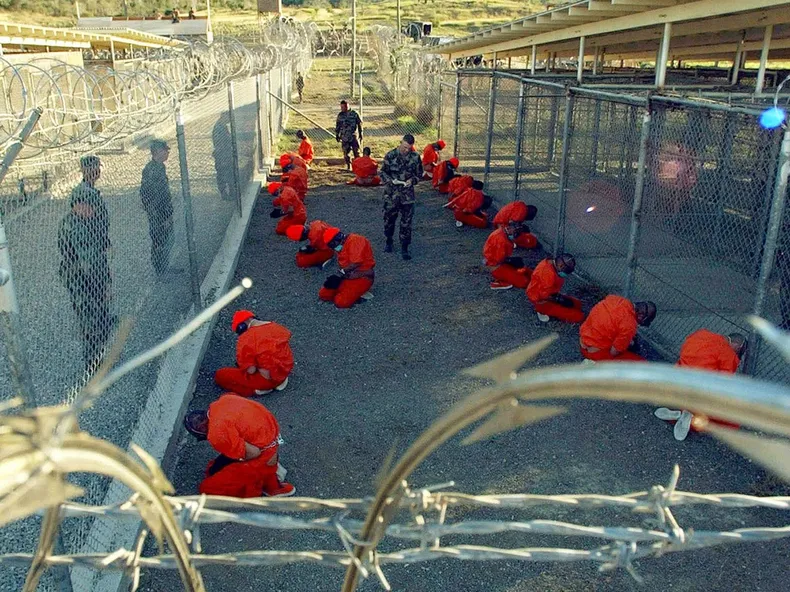 En el centro de detención de Guantánamo
