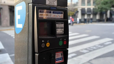 Se mantiene la excepción del pago a los vecinos residentes que estacionen a 300 metros de su domicilio. Se mantiene la excepción del pago a los vecinos residentes que estacionen a 300 metros de su domicilio.