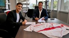 El defensor Lucas Martínez Quarta, de 28 años, firmó por cuatro años. El defensor Lucas Martínez Quarta, de 28 años, firmó por cuatro años.