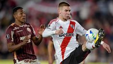 Franco Mastantuono, de lo mejorcito de River, domina el balón. Franco Mastantuono, de lo mejorcito de River, domina el balón.
