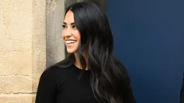 La rosarina volvió a elegir un bolso de Hermès para un evento en España.