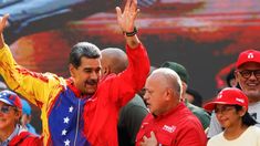 Maduro junto a Cabello y Delcy Rodríguez. Maduro junto a Cabello y Delcy Rodríguez.
