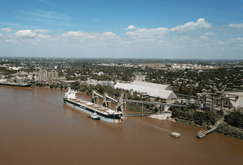 La Hidrovía Paraná-Paraguay es el principal corredor logístico nacional.