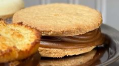 Estos alfajores son los más ricos de Buenos Aires. Estos alfajores son los más ricos de Buenos Aires.