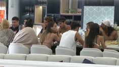 Durante el lunes no tendrán nada para comer. Durante el lunes no tendrán nada para comer.