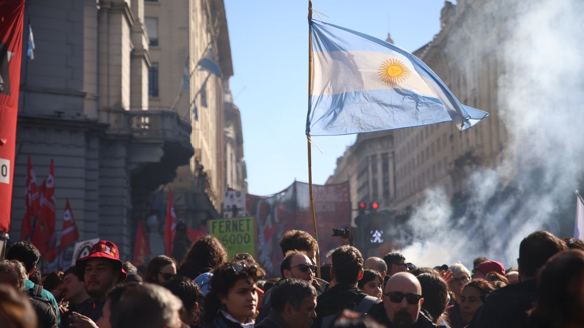 Justicia declara inconstitucional DNU que limitaba huelgas