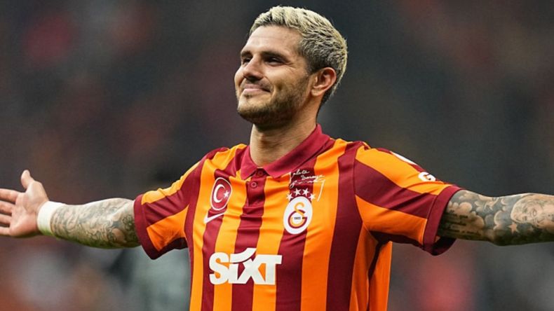 Mauro Icardi regresó a Argentina para recuperarse de su complicada lesión.