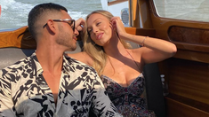 Las fotos inéditas que Ester Expósito publicó por el cumpleaños de su novio Las fotos inéditas que Ester Expósito publicó por el cumpleaños de su novio