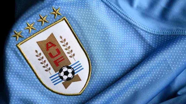 Uruguay tiene cuatro estrellas por los Mundiales de 1030 y 1950 y los Juegos Olímpicos de 1924 y 1928