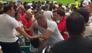 La pelea entre argentinos e ingleses durante el partido de cuartos de final del Mundial 2026 entre Inglaterra y Noruega.