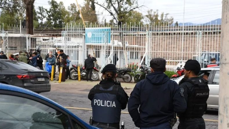 El conflicto comenzó a las sobre la madrugada de este martes y finalizó cerca de las 8.