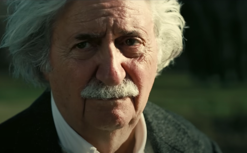 Tom Conti interpreta al científico Albert Einstein en la próxima película de Nolan.