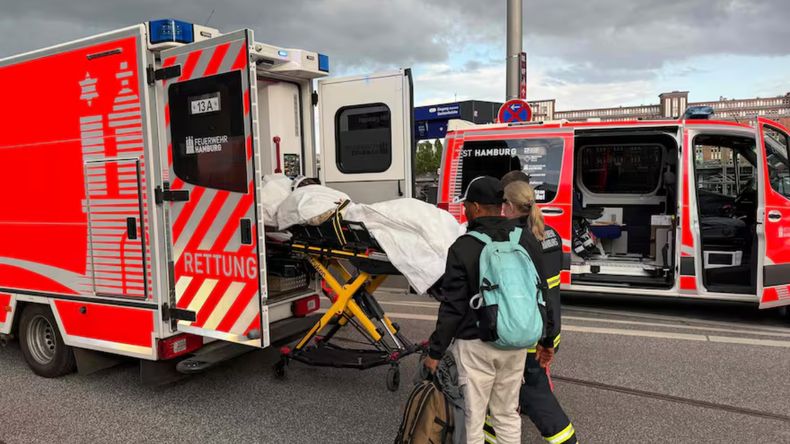 Una mujer hirió con un cuchillo a 12 personas en una estación de trenes en Hamburgo.