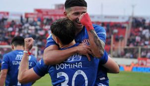Unión pasó por arriba a Independiente en Santa Fe.
