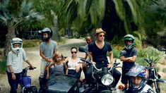 Brad Pitt y Angelina Jolie hablan sobre sus vertiginosas vidas Brad Pitt y Angelina Jolie hablan sobre sus vertiginosas vidas