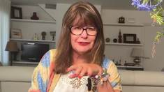 Esperanza Gracia recomendó el rosa como color de la semana. Esperanza Gracia recomendó el rosa como color de la semana.