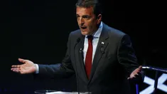 Más de un centenar de deportistas llaman a votar a Sergio Massa Más de un centenar de deportistas llaman a votar a Sergio Massa